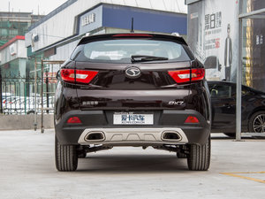 2015款1.5T 手动凯旋版 正后	