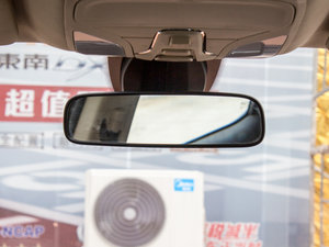 2015款1.5T 手动凯旋版 车内后视镜