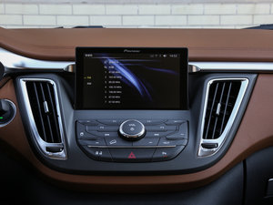 2017款2.0T 手动CCPC冠军版 空调出风口