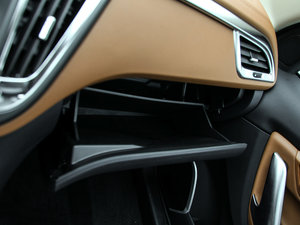 2017款2.0T 手动CCPC冠军版 空间座椅