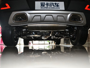 2017款1.5T 自动尊贵型 排气管