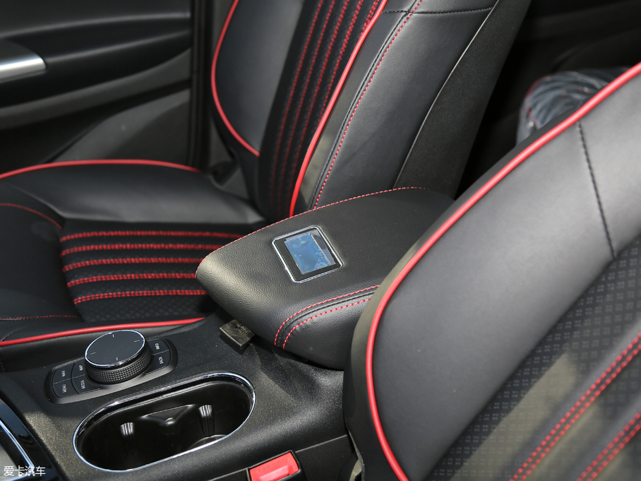 2018|DX7 1.5T Ԅ(dng)F