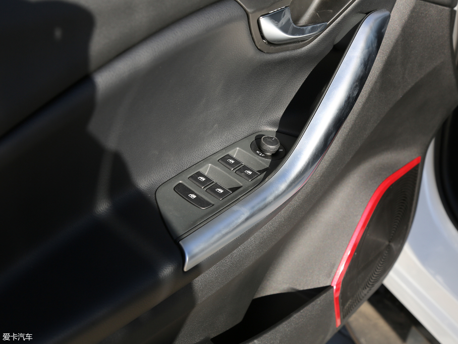 2018|DX7 1.5T Ԅ(dng)F