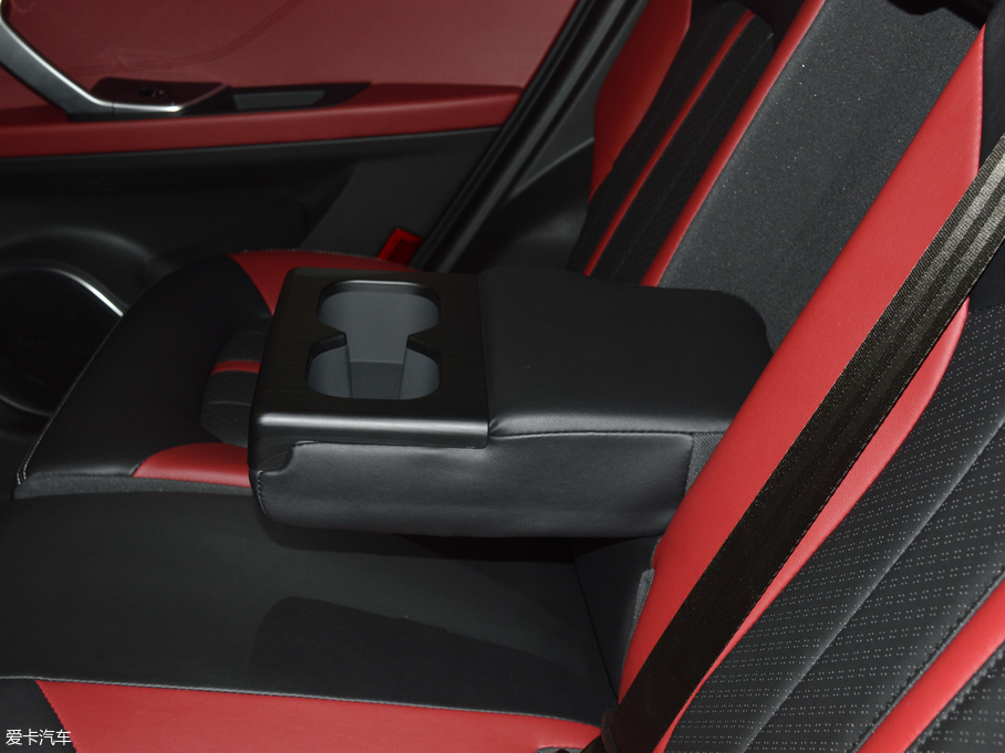 2018��|��DX7 Prime 1.8T DCT���F�� ��V