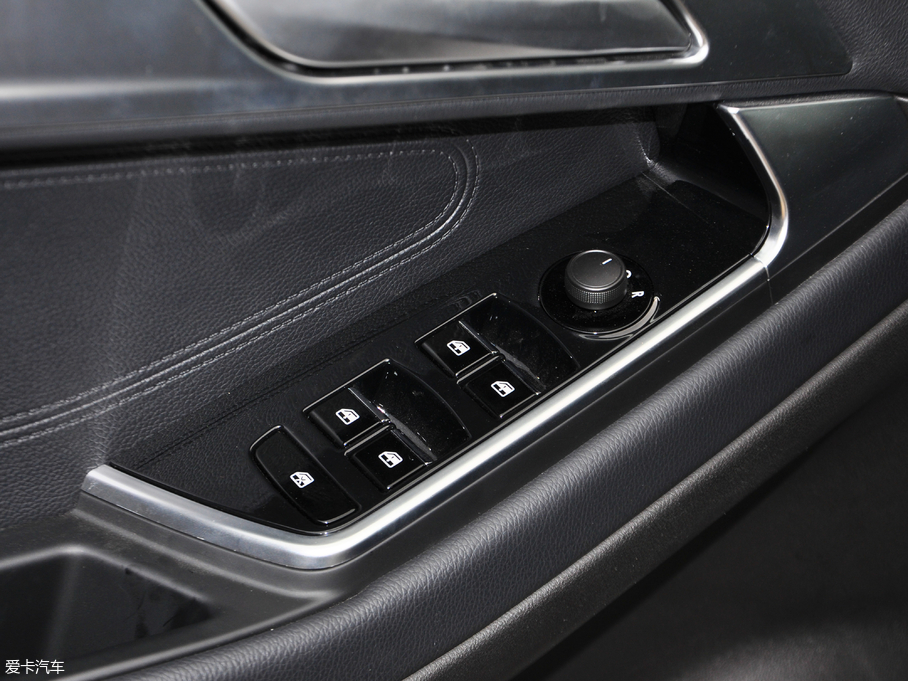 2018��|��DX7 Prime 1.8T DCT���A�� ��(gu��)V