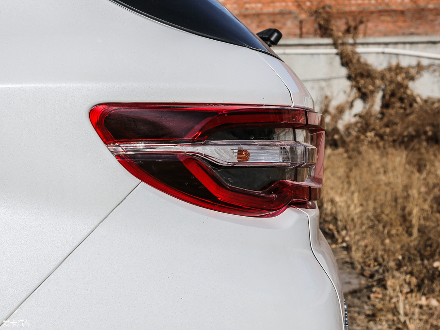 2018��|��DX7 Prime 1.8T DCT���F�� ��V