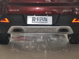 2018款1.5T 手动豪华版 排气管
