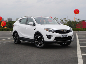2018款1.5T 自动荣耀版 整体外观