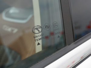 2018款1.5T 自动荣耀版 细节外观