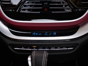 2018款Prime 1.8T DCT旗舰型 国V 空调调节
