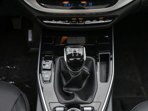 2018款Prime 1.5T 手动尊贵型 国V 中控区