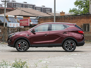 2018款1.5T 自动豪华版 正侧（左）