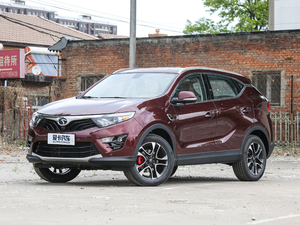 2018款1.5T 自动豪华版 左前45度