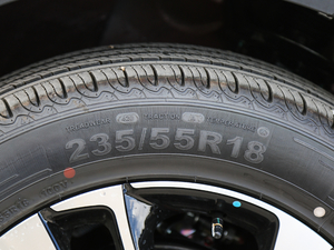 2018款1.5T 自动豪华版 轮胎尺寸