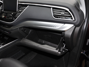 2018款Prime 1.8T DCT豪华型 国V 手套箱