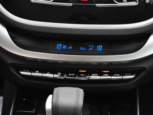 2018款Prime 1.8T DCT豪华型 国V 空调调节