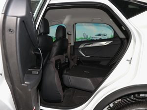 2018款Prime 1.5T 手动豪华型 国V 后排座椅放倒