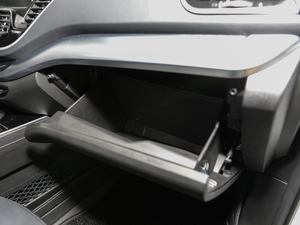 2018款Prime 1.5T 自动旗舰型 国V 手套箱