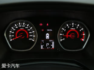 東南汽車2018款東南DX3