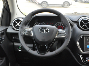 2018款1.5T CVT尊贵型 方向盘