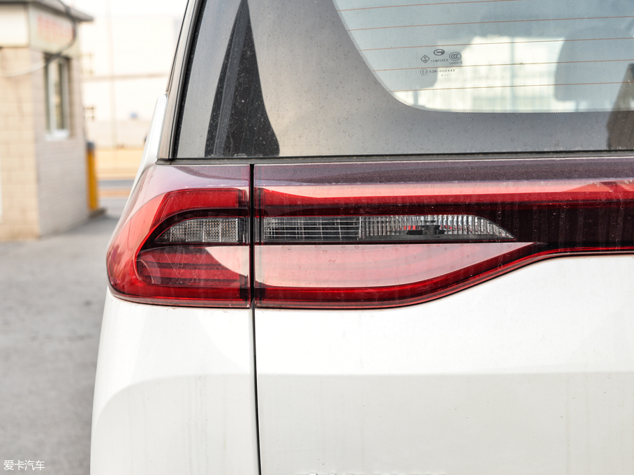 2019M6 270T ԄӾӢ 7 V