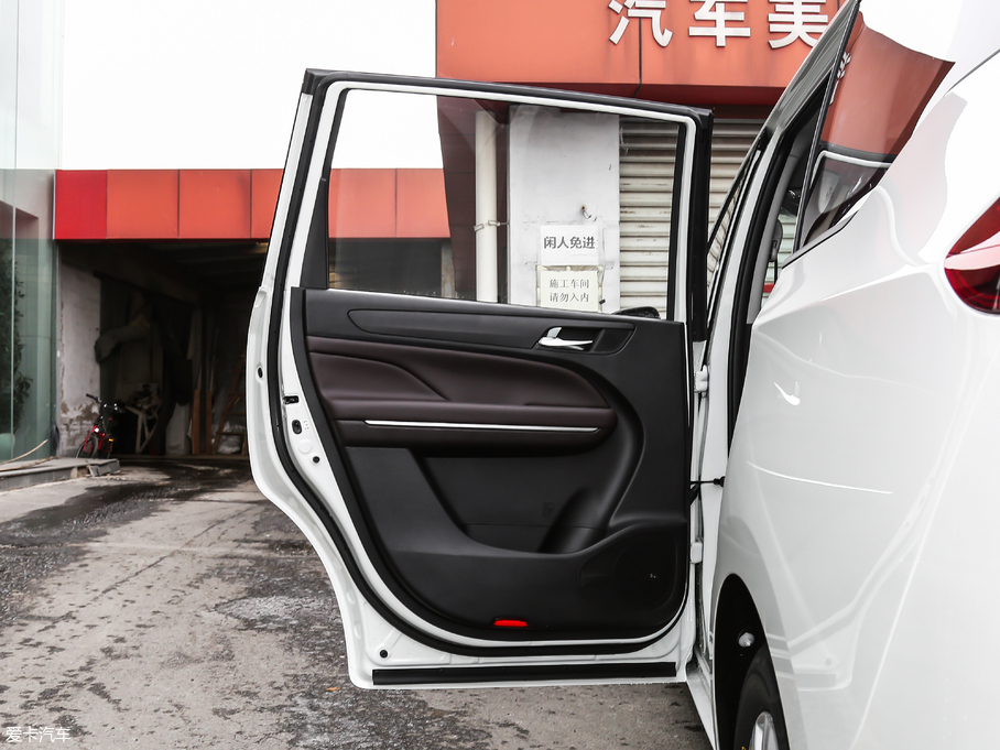 2019M6 270T Ԅ(dng)A 7 V