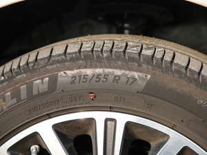 2019270T ԄF 7 V ݆̥ߴ