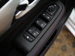 2019270T ԄF 7 V п؅^