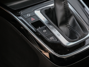 2019270T ԄӺA 6 VI v܇Ƅ