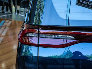 2019270T ԄӺA 7 VI (ji)^