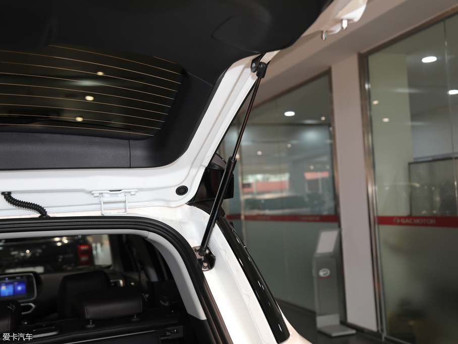 2019GS4 270T ԄӃ(q)A(lin) VI