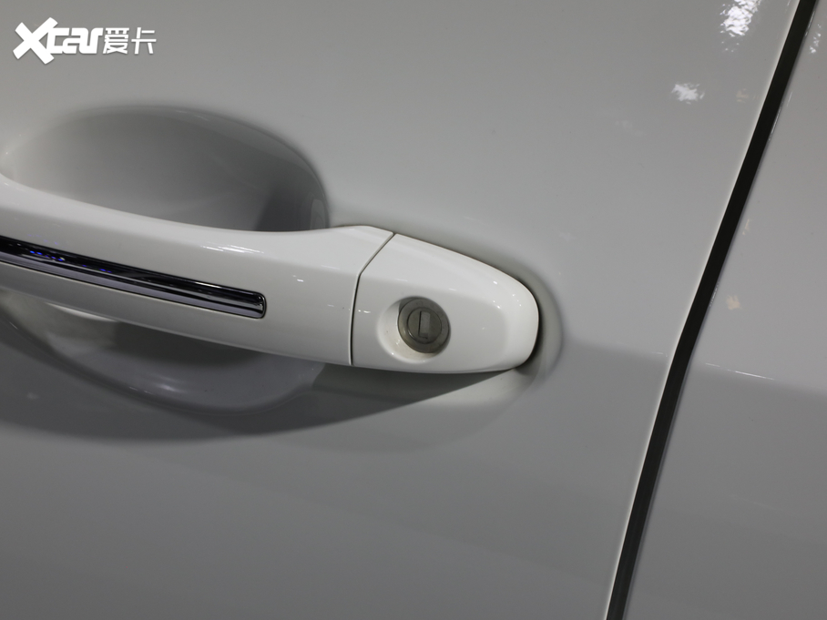 2020GS3 235T  Ԅ(dng)Ӣ