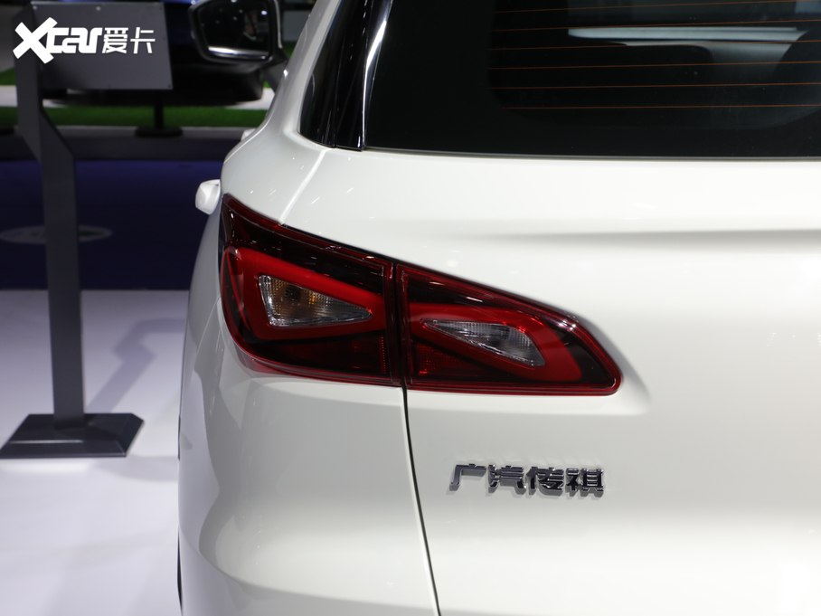 2020GS3 235T  Ԅ(dng)Ӣ