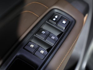 2020235T  ԄӾӢ {܇ƅ^	