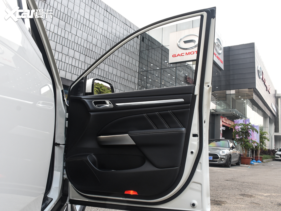 2020GS8 390T ԄӃF 7