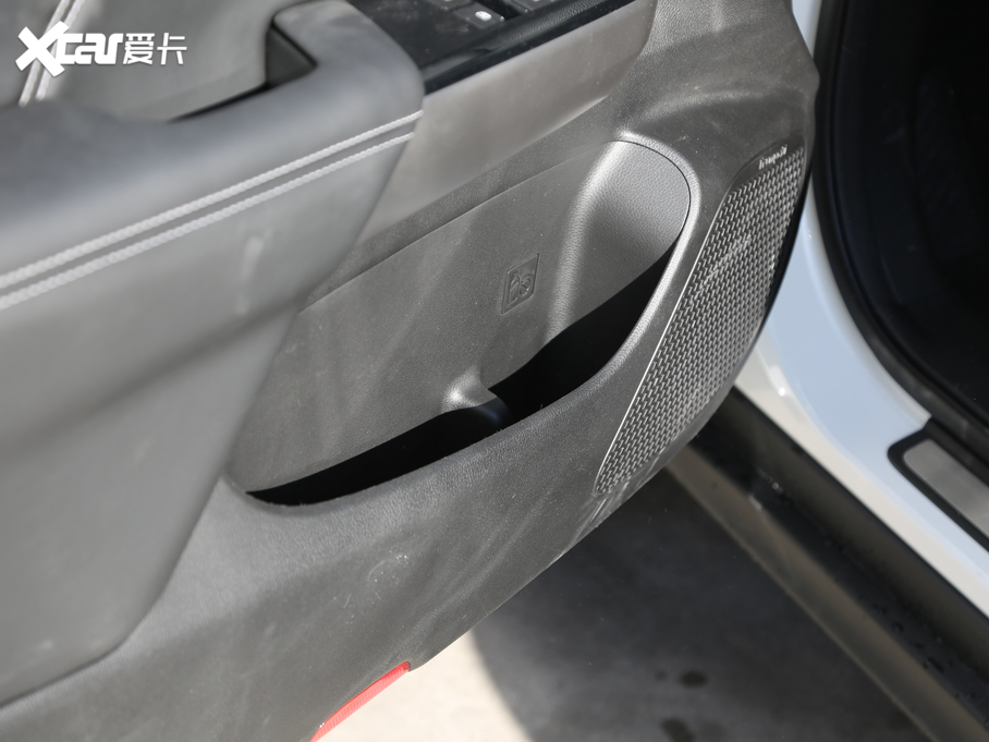 2020GS8 390T ԄA 7