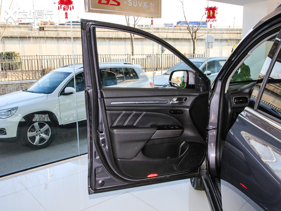 2020GS8 390T ԄӃA 7