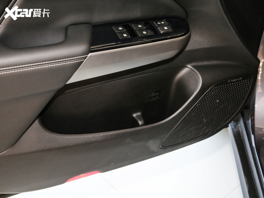 2020GS8 390T ԄӃA 7