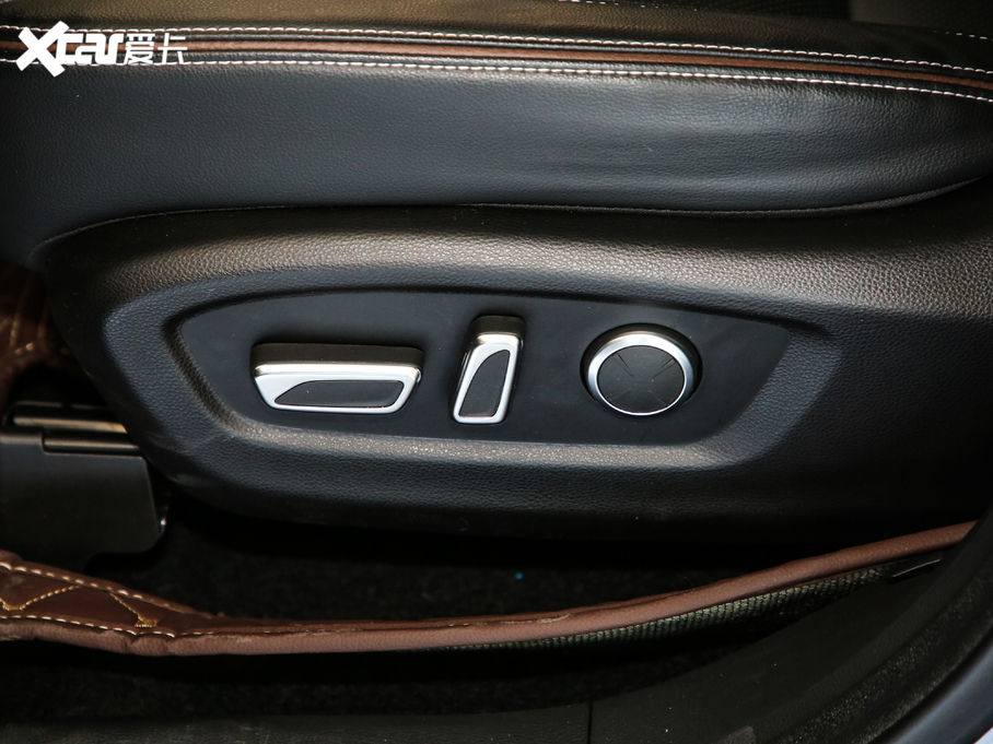 2020GS8 390T ԄӃA 7