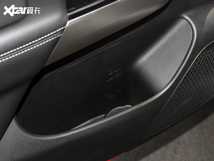 2020GS8 390T ԄӃA 7