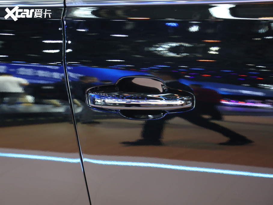 2020GS8 390T (q)A(lin)o(j)