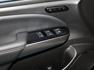 2020S 390T A {܇ƅ^	