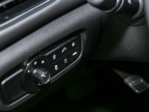 2020390T Ԅ(dng)(q)F 7 п؅^(q)