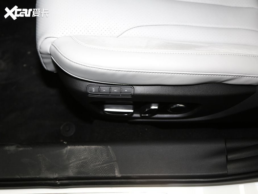 2020�����GA8 390T �����