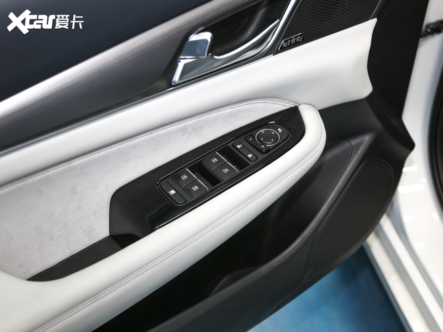 2020�����GA8 390T �����