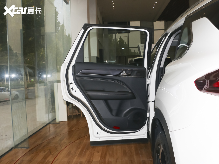 2020GS5 M(jn)A 270T Ԅ(dng)Ӣ