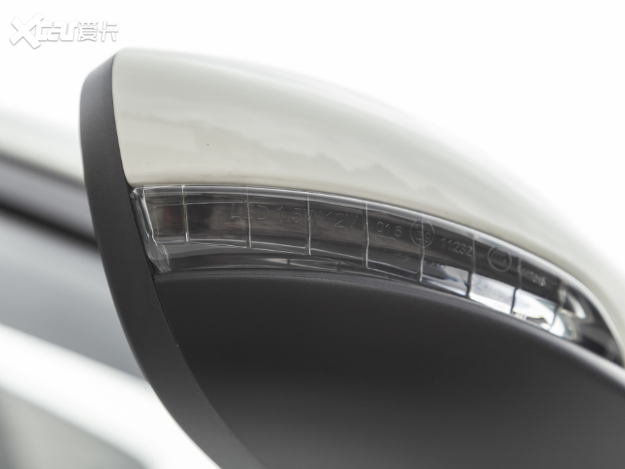 2021�����GA4 GA4 PLUS 235T �ԄӺ��A��