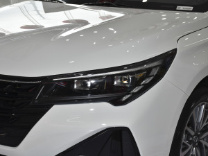 2021GA4 PLUS 235T Ԅ ^