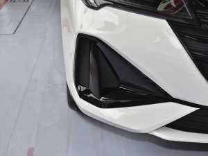 2021GA4 PLUS 235T Ԅ ^