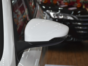 2021GA4 PLUS 235T Ԅ ^